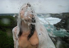 水とヌード写真